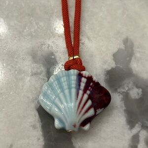 Nakmol Shell Pendant Necklace